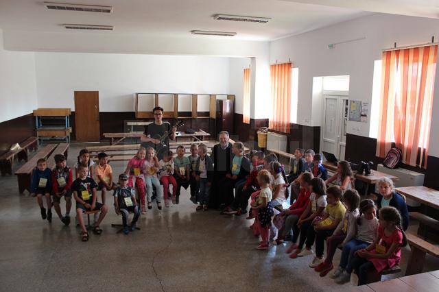Circa 120 de copii au participat la Tabăra de vară „Suflet bucovinean”, ediţia I, la Vicovu de Sus