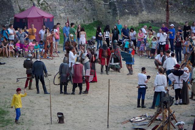 Trupe din mai multe ţări vor participa la Festivalul Medieval din Suceava