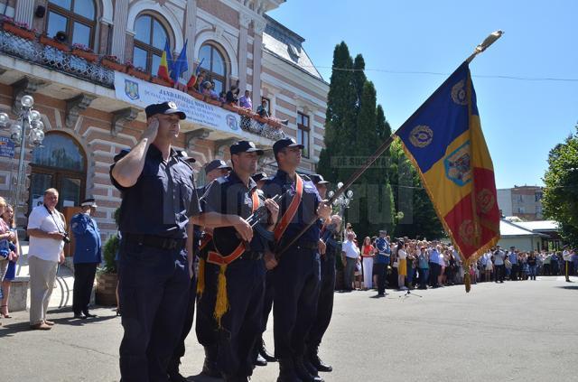 Ceremonia de absolvire şi avansare în gradul de sergent major a absolvenţilor promoţiei 2017 a Şcolii de Subofiţeri Jandarmi