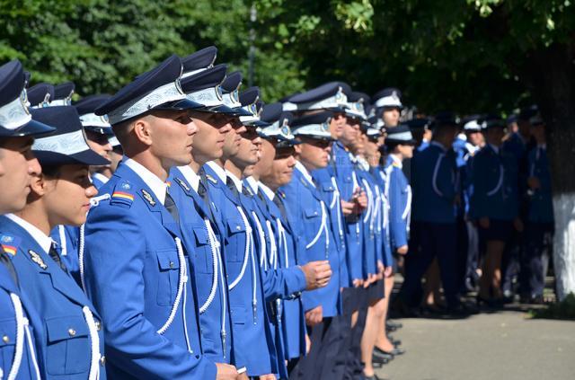 Ceremonia de absolvire şi avansare în gradul de sergent major a absolvenţilor promoţiei 2017 a Şcolii de Subofiţeri Jandarmi