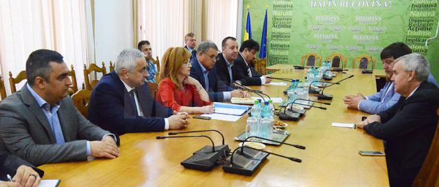 Autorităţile judeţene s-au întâlnit cu Ambasadorul Republicii Belarus