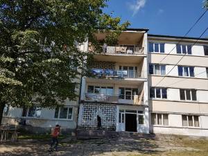 Căminul 2 de la „Petru Mușat”, devenit bloc de locuinţe sociale