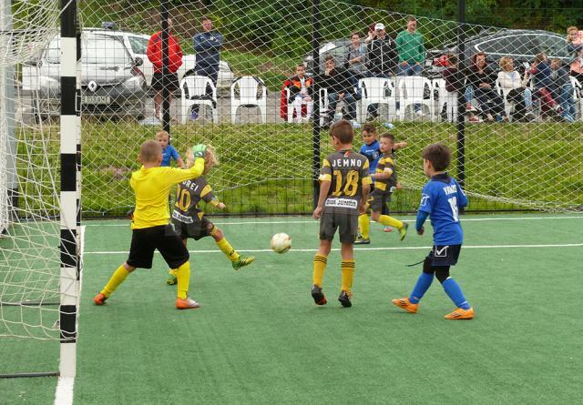 Trei trofee de la Cupa Municipiului Fălticeni la fotbal au revenit Clubului Juniorul Suceava