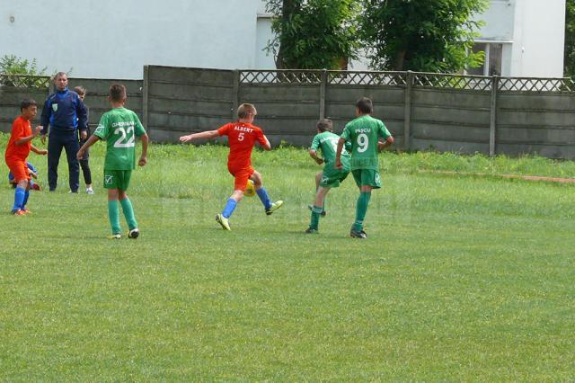 Trei trofee de la Cupa Municipiului Fălticeni la fotbal au revenit Clubului Juniorul Suceava