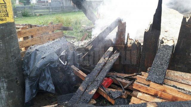 Incendiu cu pagube de 100.000 de lei la un banzic din Negrileasa