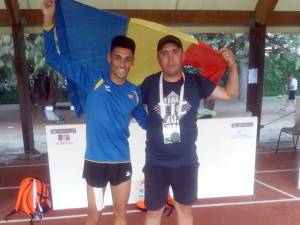 Andrei Dorin Rusu şi Cristian Prâsneac, bucuroşi după rezultatele obţinute la Europenele din Italia
