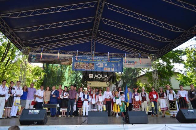 Festivalul naţional pentru copii şi tineret „Dorna, plai de joc şi cântec”, inclus în Consiliul Internaţional de Organizare a Festivalurilor Folclorice