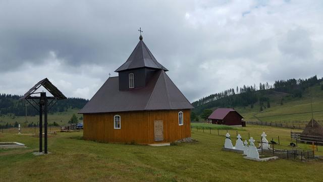 Biserica „Naşterea Maicii Domnului Salaş