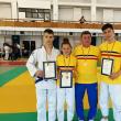 Cei trei judoka de la CSȘ Gura Humorului alături de profesorul Mihai Pascal