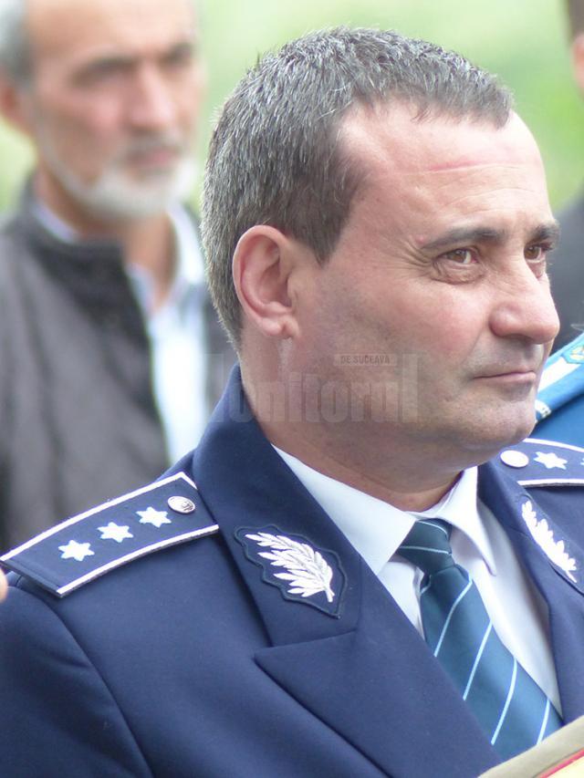 Comisarul-şef Dorel Aicoboae, inspectorul-şef al IPJ Suceava, a ieşit şi el la pensie, deşi era împuternicit la comanda poliţiei judeţene până la finele anului