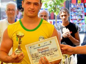 Marius Ferariu se pregătește cu naționala pentru europeanul de rugby în 7