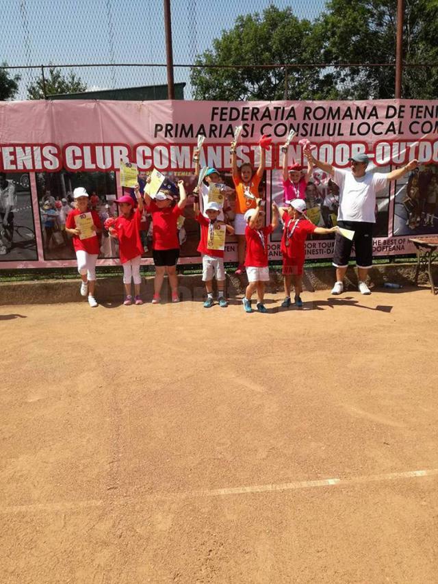 Trofeul tenis 10 FRT “Comăneşti 2017” la categoria roşu a ajuns la Fălticeni