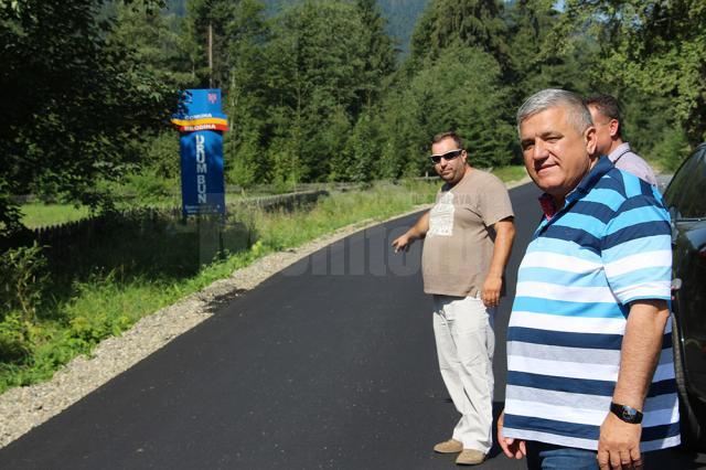 Mihalescul: "Drumul de la Brodina - Ulma nu a mai fost asfaltat niciodată până în momentul de față"