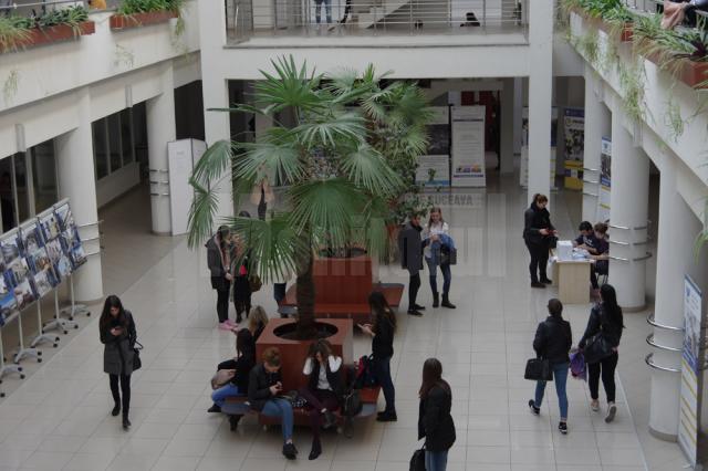 Studenţii Universităţii din Suceava vor ca rezultatele evaluărilor profesorilor să fie publice