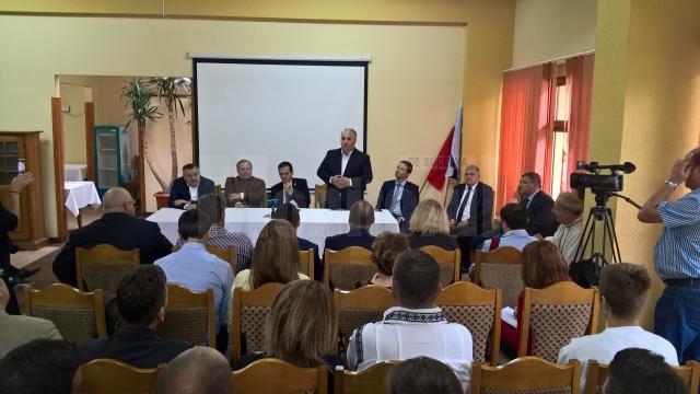Liberalii din diasppora s-au întâlnit la Suceviţa cu liderii din România