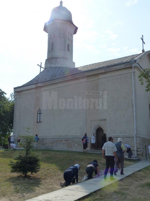 Credincioşi din toată ţara şi din străinătate s-au rugat la Mănăstirea armenească Hagigadar