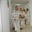ÎPS Pimen şi părintele Gheorghe Saftiuc la sfinţirea spitalului nou din Dolhasca