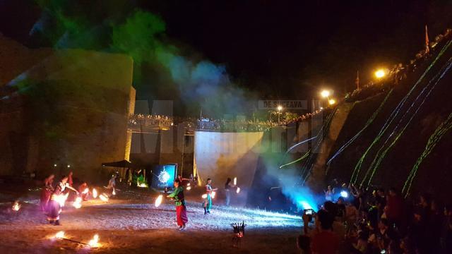 Spectacole cu foc şi lasere la Festivalul Medieval Suceava 2017