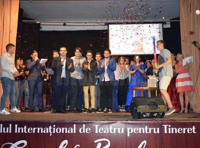 Trupa „Ghioceii” din Republica Moldova a câştigat trofeul Festivalului Internaţional de Teatru pentru Tineret „Gr. V. Birlic”