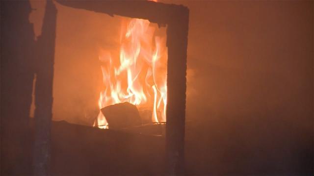 Pompierii suceveni au intervenit miercuri la două incendii izbucnite în gospodării din localităţile Frumosu şi Corocăeşti
