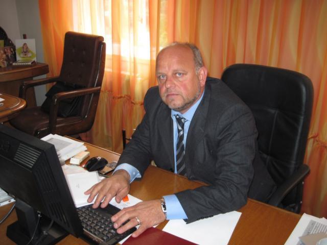 Ex-primarul municipiului Rădăuţi, Aurel Olărean, îndepărtat din CL