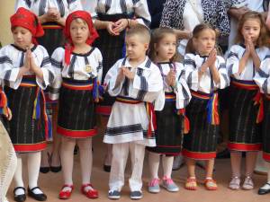 Şcoala Primară şi Grădiniţa cu Program Prelungit „Sfântul Ioan cel Nou” şi-au deschis vineri porţile