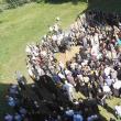 Sute de oameni l-au condus ieri pe ultimul drum pe preotul Mihai Fădur, care a slujit 40 de ani la Biserica „Sf. Dumitru” din Udeşti