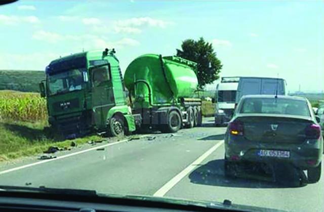 Cele trei mașini implicate în accident