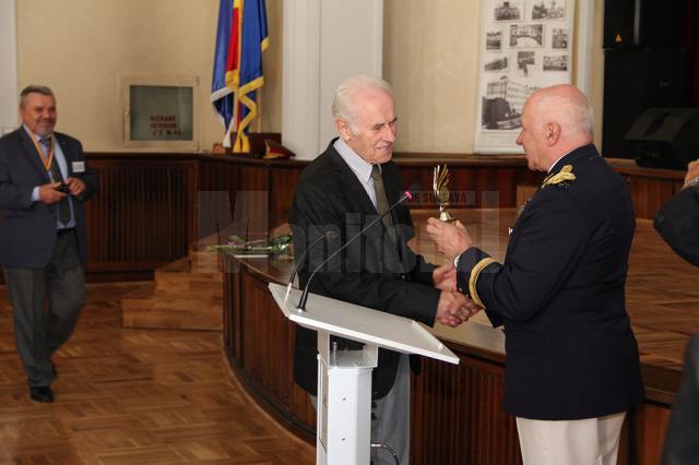 Promoţia 1967 a Colegiului Militar din Câmpulung s-a reunit cu prilejul jubileului de 50 de ani