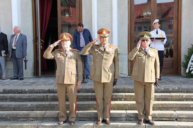 Promoţia 1967 a Colegiului Militar din Câmpulung s-a reunit cu prilejul jubileului de 50 de ani