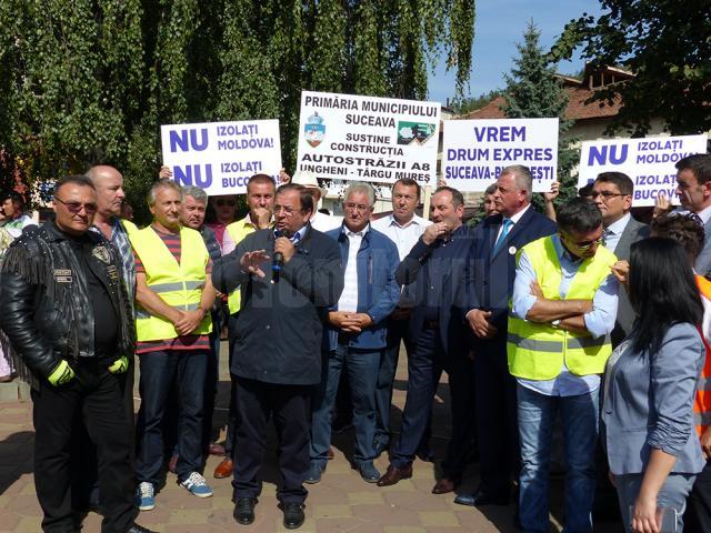 Sucevenii au susţinut protestul pentru construcţia autostrăzii Ungheni - Iaşi - Târgu Mureş