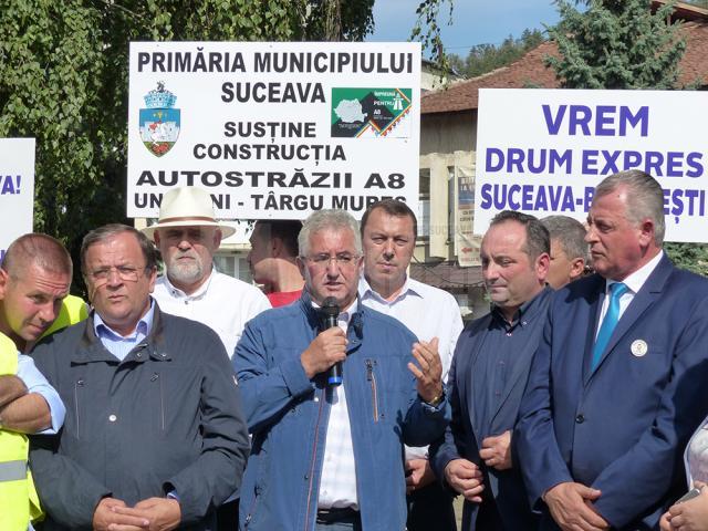 Sucevenii au îngroşat rândul protestatarilor care au solicitat construcţia autostrăzii Ungheni - Iaşi - Târgu Mureş