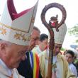 Panglica pentru sfinţirea bisericii a fost tăiată de cardinalul Kazimierz Nycz, primarul