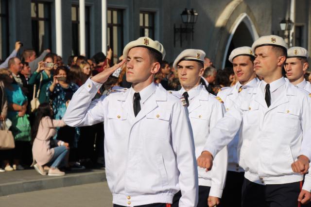 Debut de an şcolar la Colegiul Naţional Militar Câmpulung,  foto Sbiera Laurenţiu