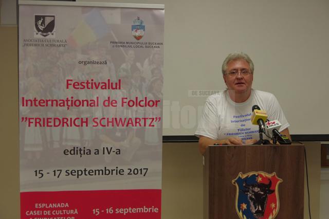 Festivalul Internaţional de Folclor „Friedrich Schwartz”, ediţia a IV-a, a debutat ieri cu Parada Portului Popular