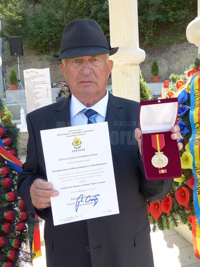 Dumitru Davidel, onorat de primirea Emblemei de Onoare a Statului Major, în pragul vârstei de 80 de ani