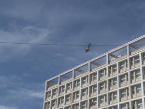 Un elicopter de la Unitatea Specială de Aviaţie Iaşi a efectuat ieri o misiune de recunoaştere în zona spitalului