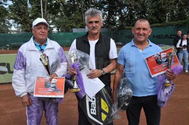 Laureaţii de la categoria Veterani, peste 60 de ani Sterian Andrieş, Gigi Beraru şi Dumitru Negru