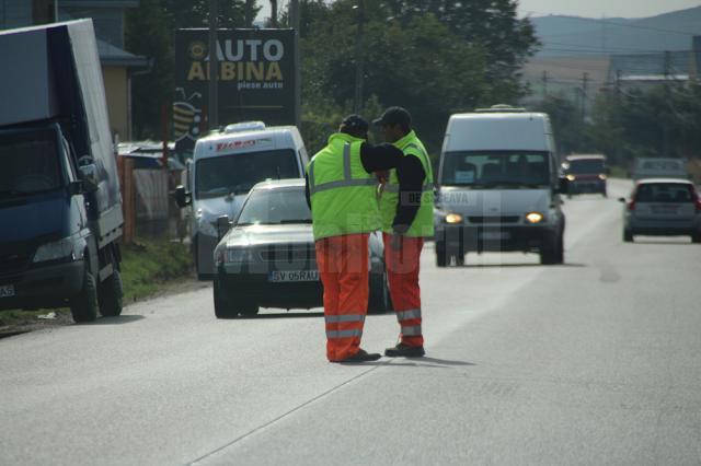 Lucrări de plombare şi marcaje rutiere, pe cele mai importante drumuri naţionale din Suceava