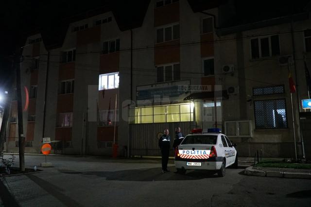 Echipajele de poliţie coordonate de un procuror au demarat aseară cercetări la Penitenciarul Botoşani