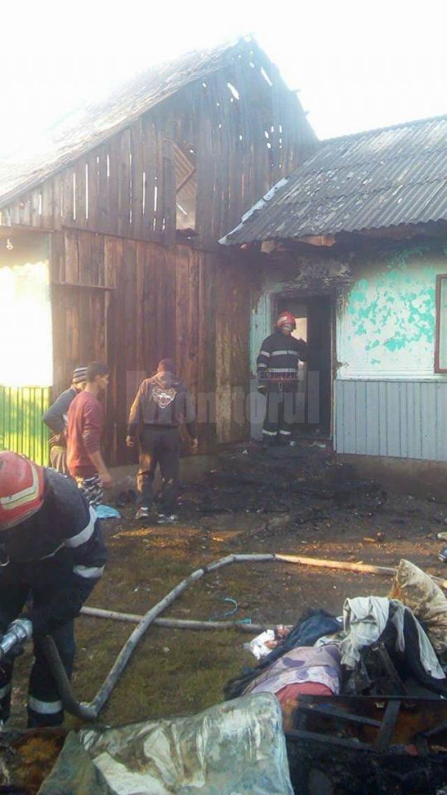 Incendiu la o casă din Baia4