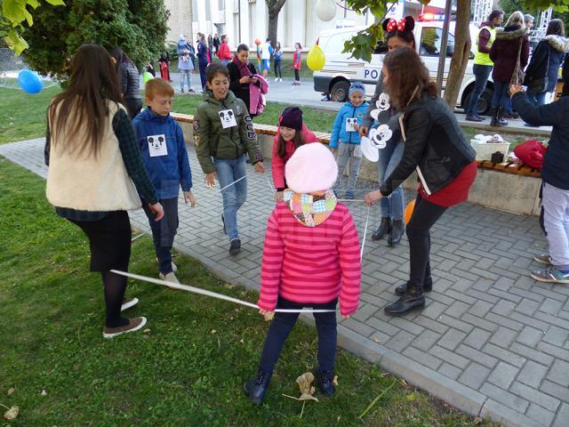 ”Noaptea Cercetătorilor” a scos ştiinţa în stradă pentru mii de suceveni