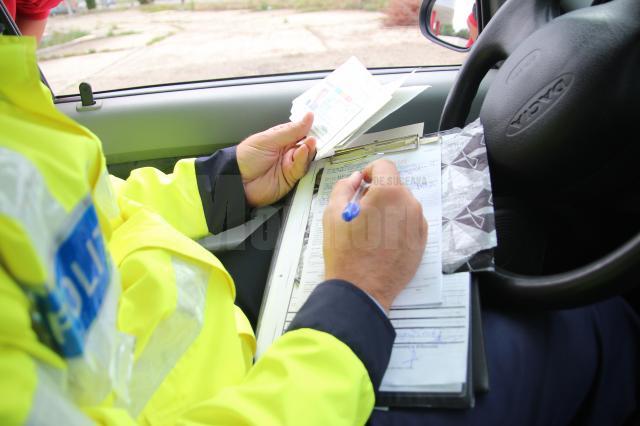 Peste 300 de amenzi date în trei zile de controale în trafic