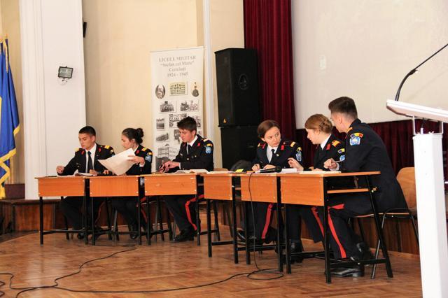 Dezbateri la Colegiul Militar. Foto: Laurenţiu Sbiera
