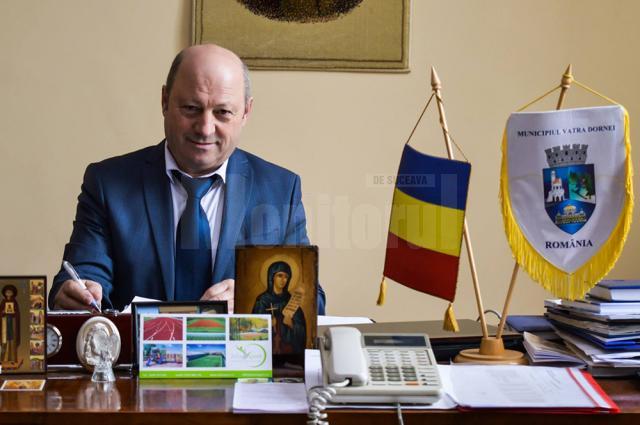 Primarul din Vatra Dornei, Ilie Boncheş, a început demersurile pentru obţinerea fondurilor necesare pentru combustibil