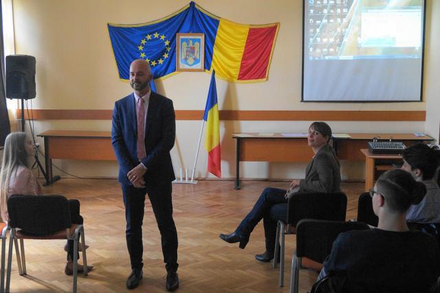 70 de elevi de la Colegiul „Petru Rareș” au obţinut certificate de atestare a competenţelor în limba germană
