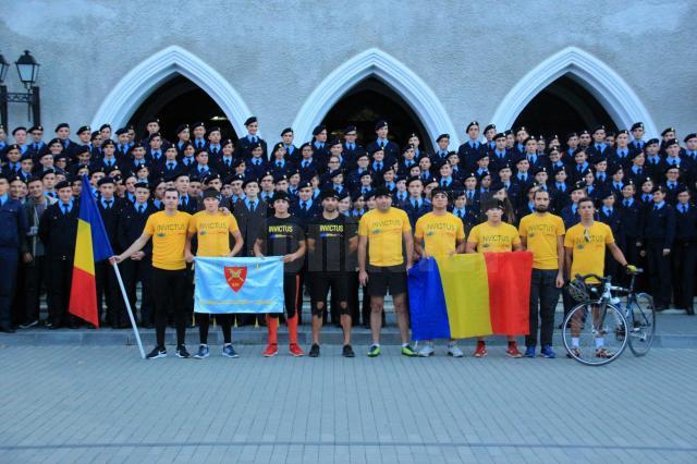 Ştafeta Veteranilor” care a pornit de la Iaşi şi a trecut prin Piatra Neamţ, a ajuns la Colegiul Militar Câmpulung Moldovenesc FOTO Laurenţiu Sbiera