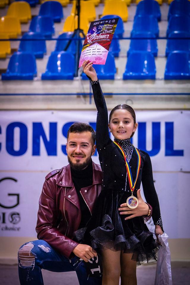 Rezultate remarcabile pentru perechile de dansatori suceveni la Campionatul Naţional de Clase al României