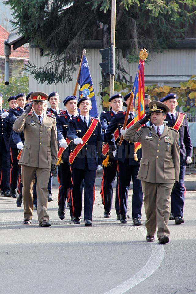 Ziua Armatei Române, la colegiul câmpulungean Foto: Laurenţiu Sbiera