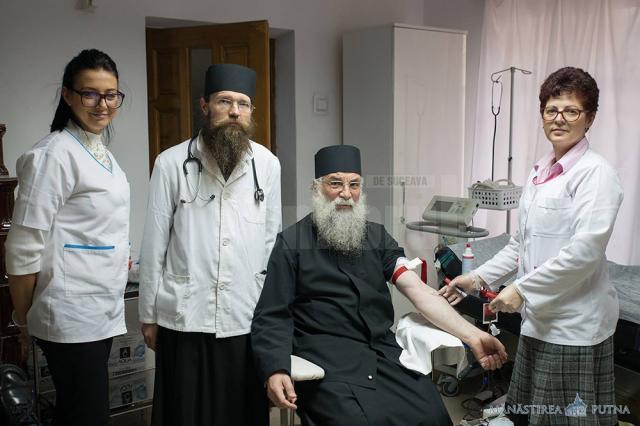 Campanie de recoltare a sângelui la Mănăstirea Putna